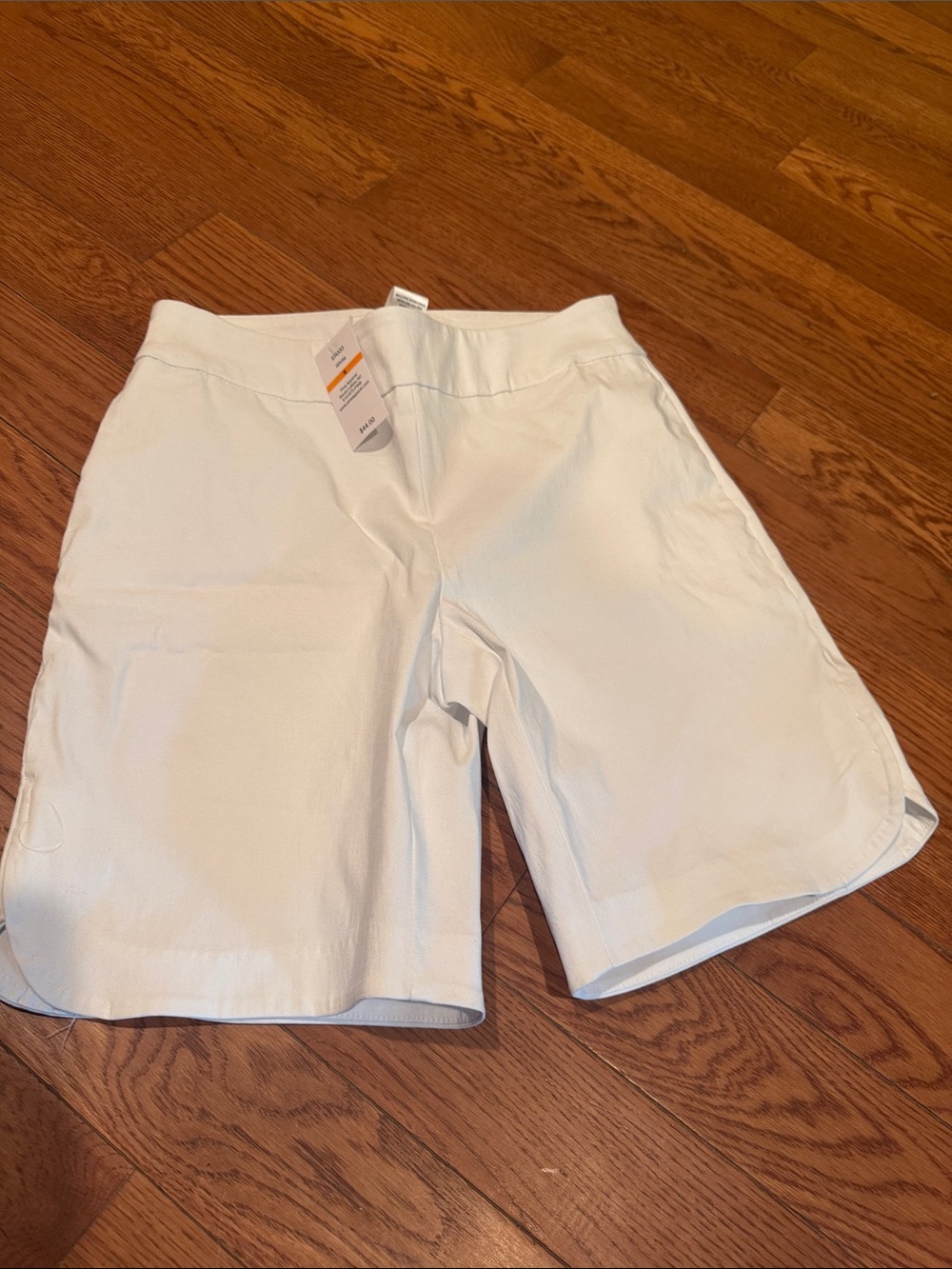 White Women’s Performance Bermuda Shorts - Stretch Waist
